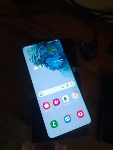 Samsung s20 plus novinho completo.