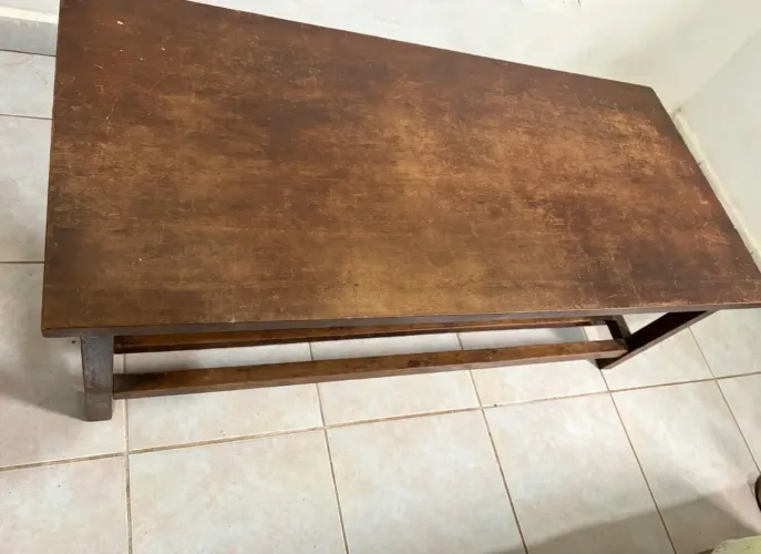 Mesinha Baixa de Madeira Maciça - Centro / Pé de Cama| Ribeirão Preto. Aceito R$450,00 PIX