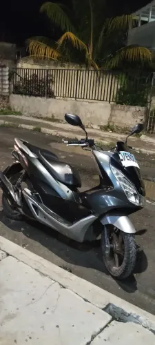 Moto toda boa