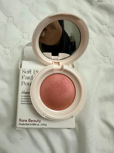 Blush iluminador Rare Beauty