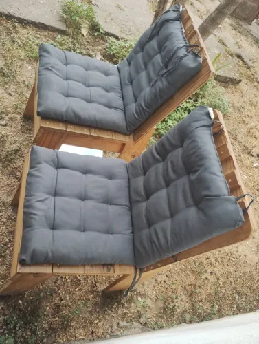 Vendo 2 conjuntos de almofadas de assento cadeira
