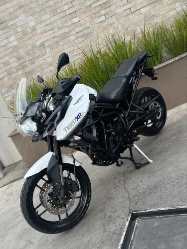 Vendo Triumph Tiger 800 XRX