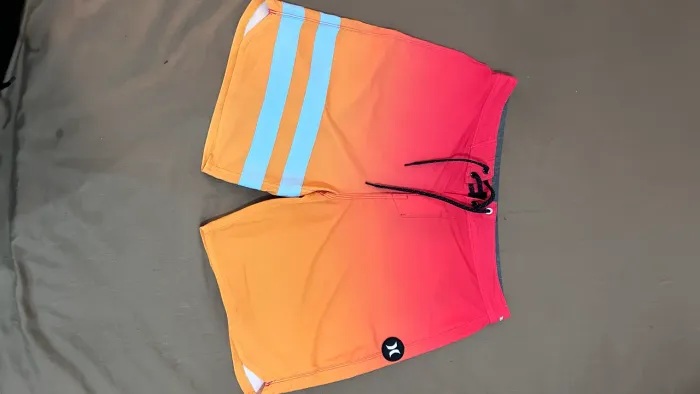 Bermudas de surf e competição 