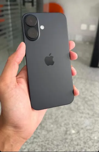 iPhone 16