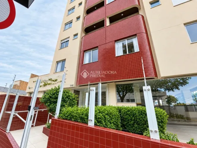 Cobertura 3 suítes e 2 vagas em Capoeiras Florianópolis