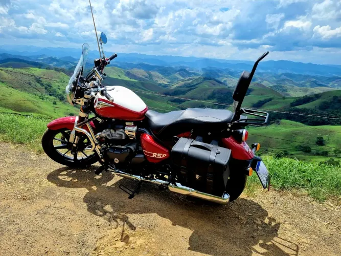 Super Meteor 650 24/25 - Garantia de Fábrica, + 6 mil em acessórios, sem detalhes.