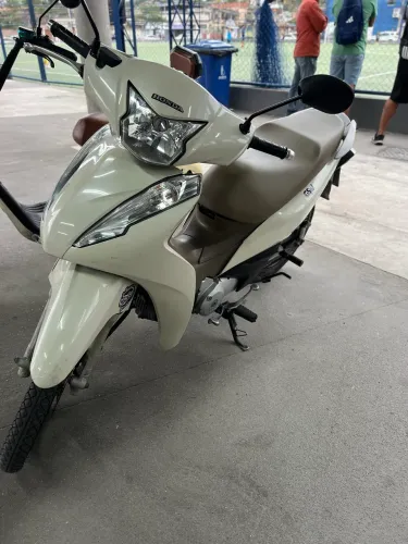 Honda Biz 125 Flex banco marrom - PERFEITO ESTADO DE CONSERVAÇÃO.