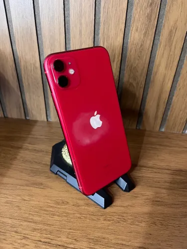iPhone 11 vermelho 