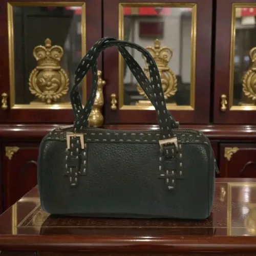 Bolsa Fendi Couro