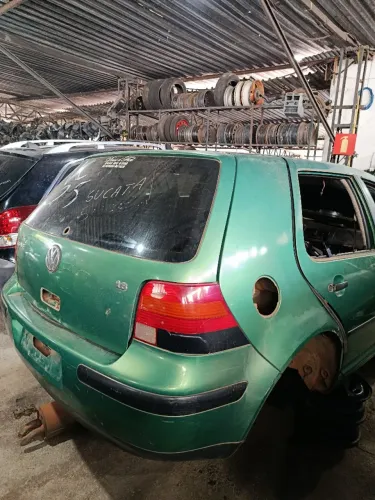 Golf sapão sucata retirada peças 