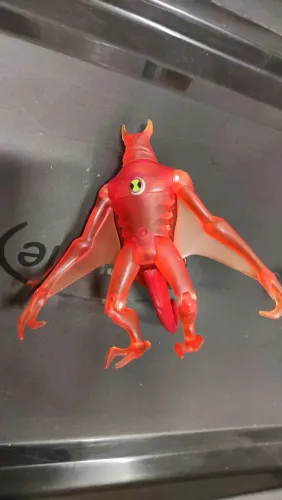 Arraia Jato Ben 10 Original Bandai Boneco Brinquedo Figura Usado Transparente