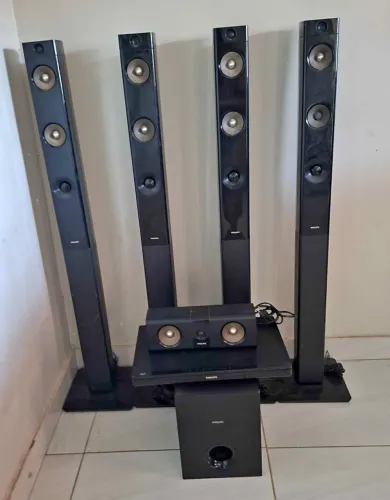 Home Theater Philips 5.1 Completo (Modelo Torres) - Som de Cinema!