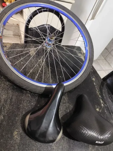 Vendo peças de bicicleta