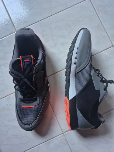 TENIS FILA EM ESTADO DE NOVO