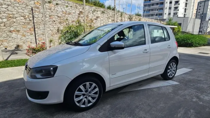 Volkswagen Fox 1.0 MI Total Flex 8V 5P 2012