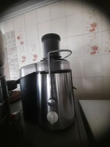 CENTRÍFUGA FUN KITCHEN  PRETO E INOX MARCA DE QUALIDADE 800W COM 15 MESES DE USO TOP LINHA