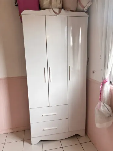 Guarda-roupa infantil