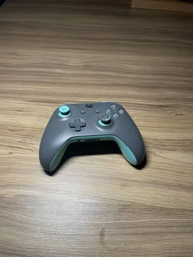 Microsoft Controle Sem Fio Xbox azul usada