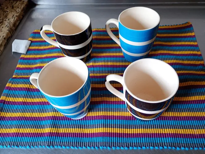 Canecas de cerâmica 