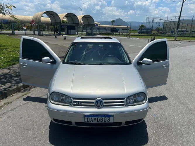 Volkswagen Golf GTI 1.8 MI 180/193cv Turbo 4P Mec. 2000