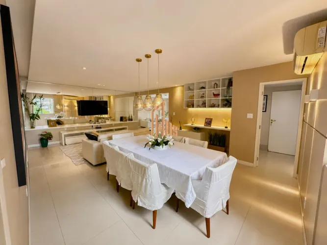 Villa Dei Fiori Apartamento com 5 Quartos na Batista Campos, 200m², Andar Alto