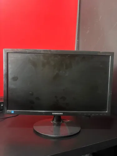 VENDO MONITOR SAMSUNG