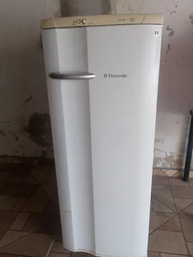 Geladeira Electrolux 110v