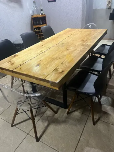 Cadeiras e banquetas