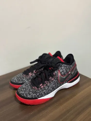 Tenis Nike Lebron NXXT Gen x Faze clan " Bred " 