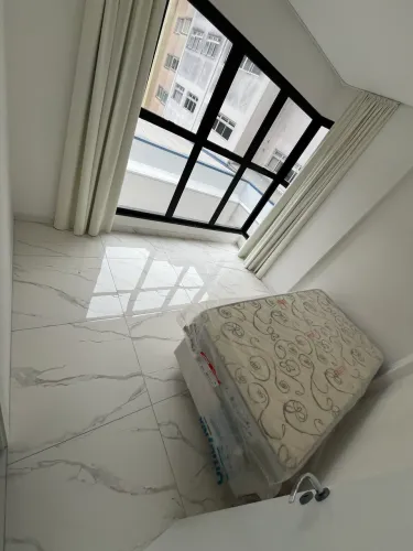 Cama Box Solteirão King + Colchão de Molas Ensacadas 2,03 x 0,96 m - Novo, Nunca Usado