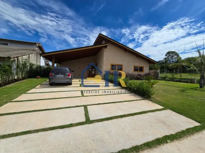 Casa à venda no Condomínio Village da Serra - Araçoiaba da Serra