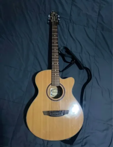 Violão strinberg