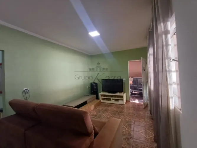 Oportunidade - Casa - Jardim Oriente - 3 Dormitórios - 200m².