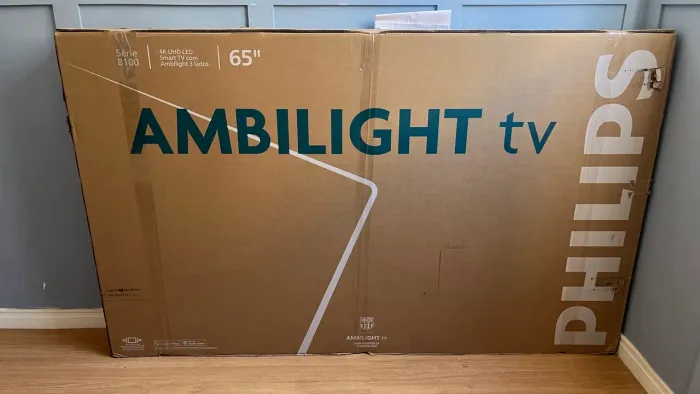 Vendo Smart TV Ambilight 65" para conserto ou retirada de peça