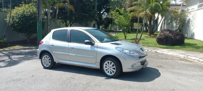 Peugeot 207 XS 1.6 Flex 16V 5P Aut. 2013