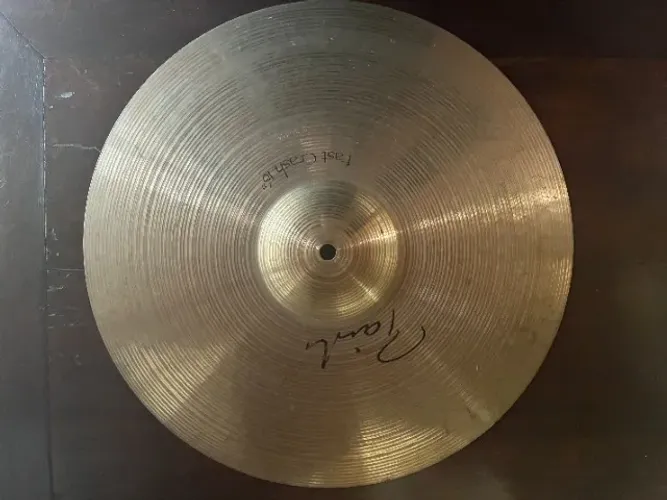Prato Paiste Power Crash Signature 16 Edição Especial Suiço (novo custa R$ 4,5k)