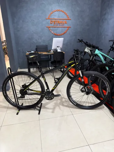Bicicleta aro 29 Merida tamanho 17 27v