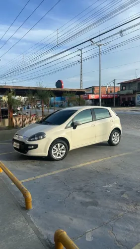Fiat Punto Attractive 1.4 Fire Flex 8V 5P 2014