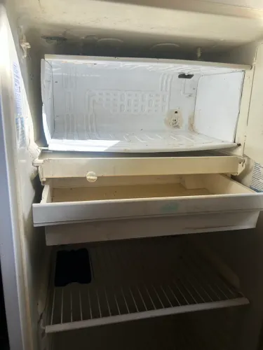 Geladeira 280 litros