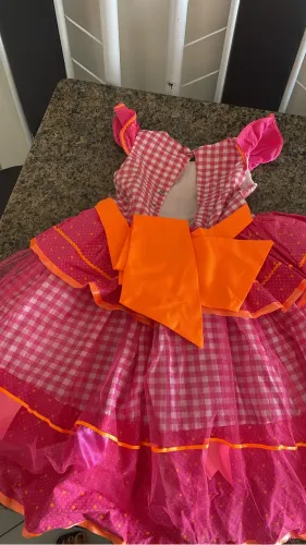 Vendo  vestido infantil, veste de 3 a 4 anos 