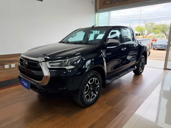 Toyota Hilux CD SRX 4X4 2.8 TDI 16V Diesel Aut. 2022