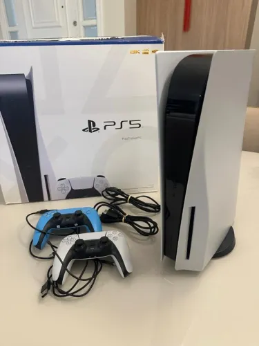 Playstation 5 Fat com mídia física acompanha 2 controles, super novo, muito pouco usado.