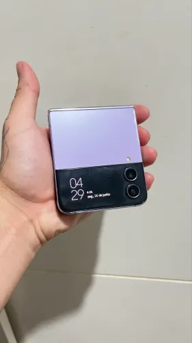 Samsung Galaxy zflip 4 5g pra peças ou concerto no estado