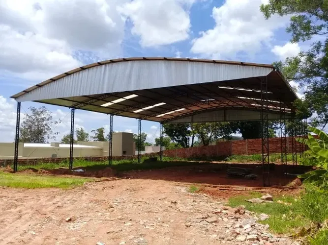 galpão metálico 300 m2. 15x20 - R$=75.000,00 - novo dou instalado