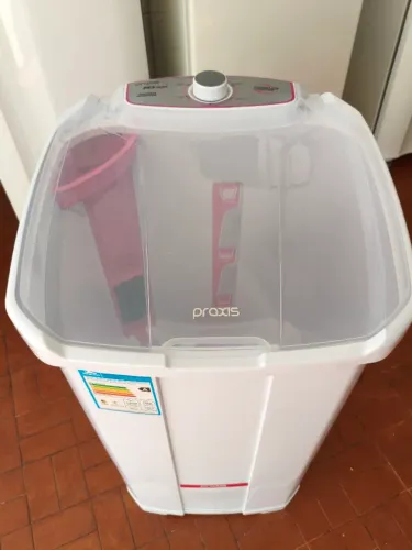 Tanquinho de lavar roupa 