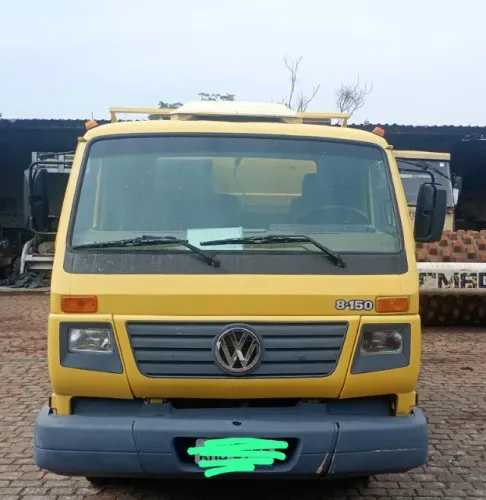 Caminhão VW 8150 Worker Cabine Suplementar