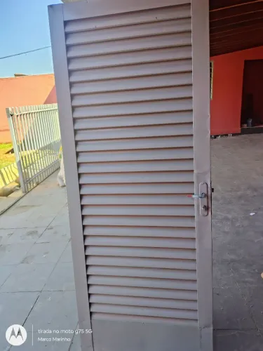 Porta com fechadura