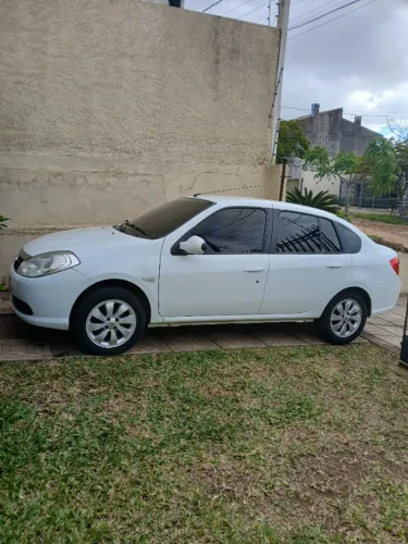 Renault Symbol Privilège Hi-flex 1.6 16V 4P 2013