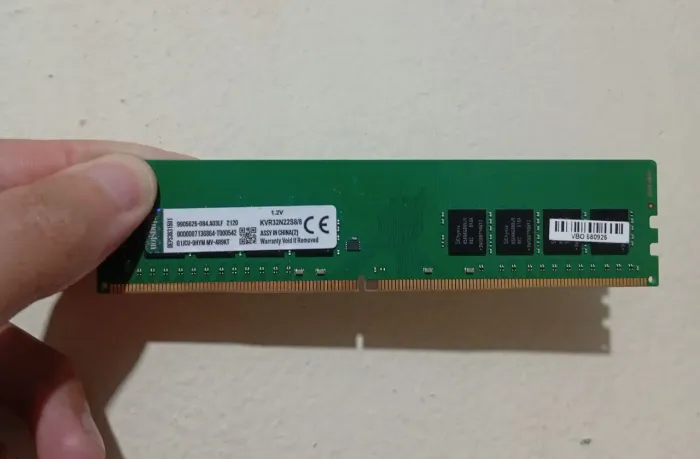 Memória RAM Kingston 8GB DDR4 3200MHz