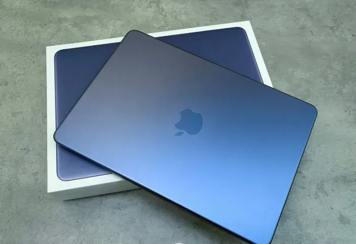 Apple MacBook Neo (2026) de 13 Polegadas - 8GB RAM / 256GB SSD